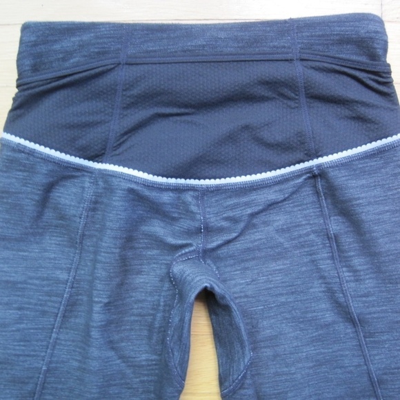 Lululemon Buttons Convertible Crop Pants Gray Womens Size 4 - Picture 5 of 9